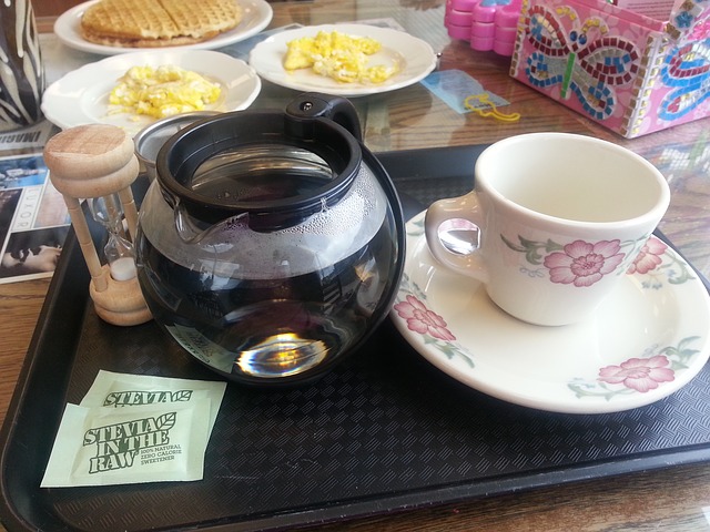 Mit Stevia gesund Tee und Kaffee süßen