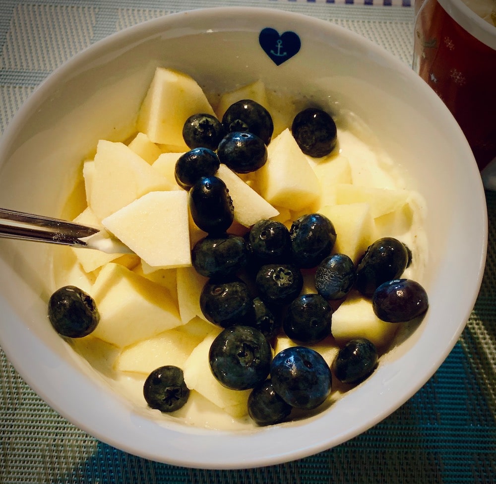 Sheko Shake mit Joghurt und Früchten